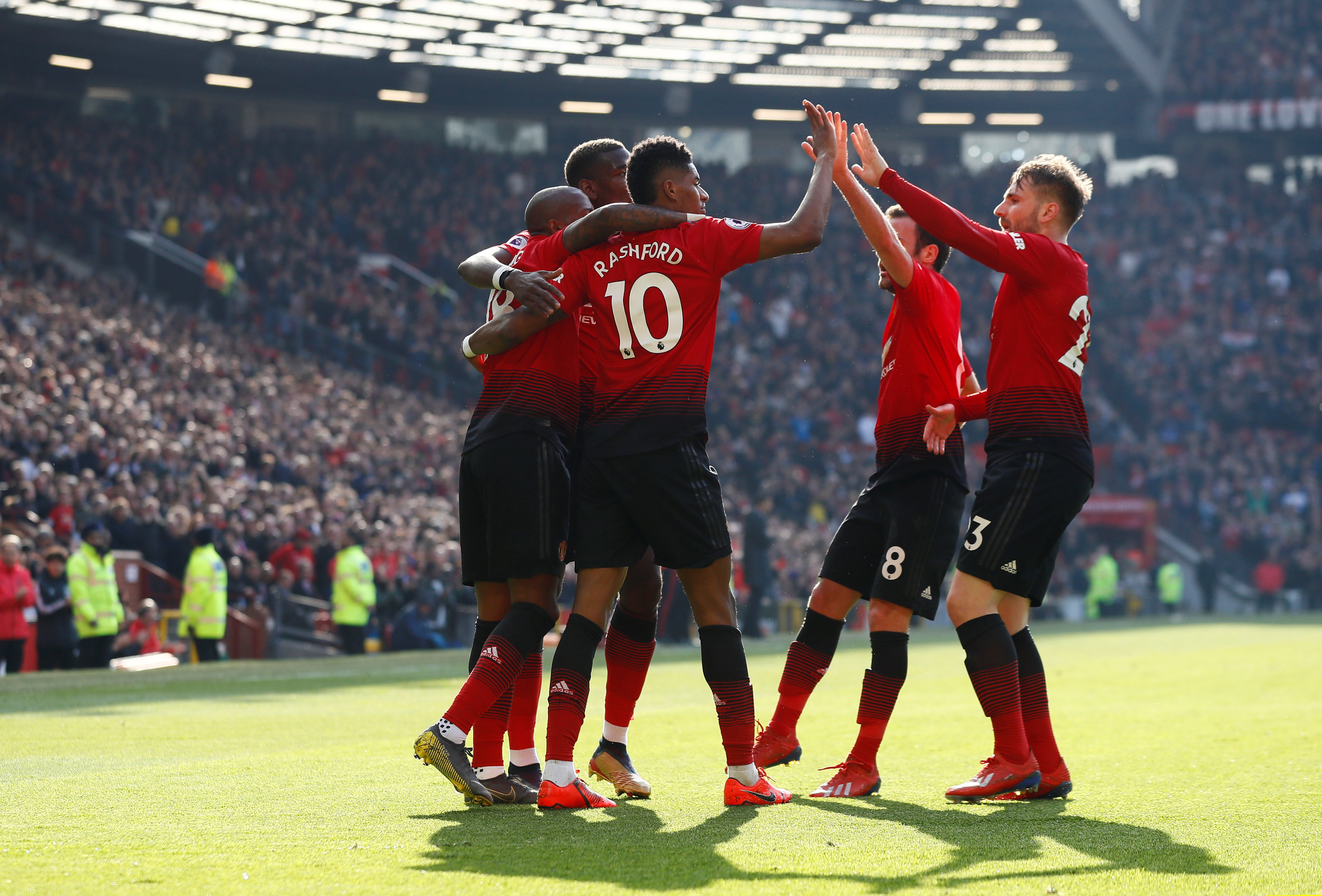 两射一传 两射一传